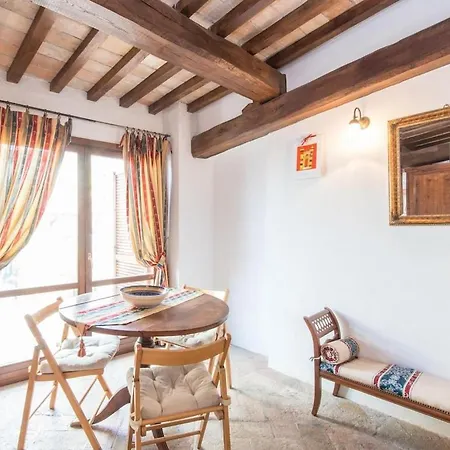 Condotti Terrace *